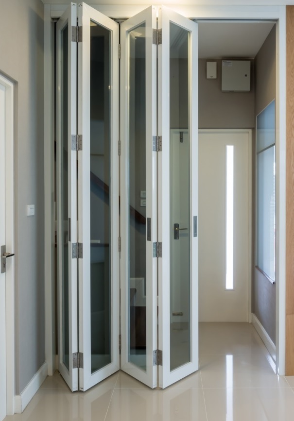 bifold door Crouch End, N8